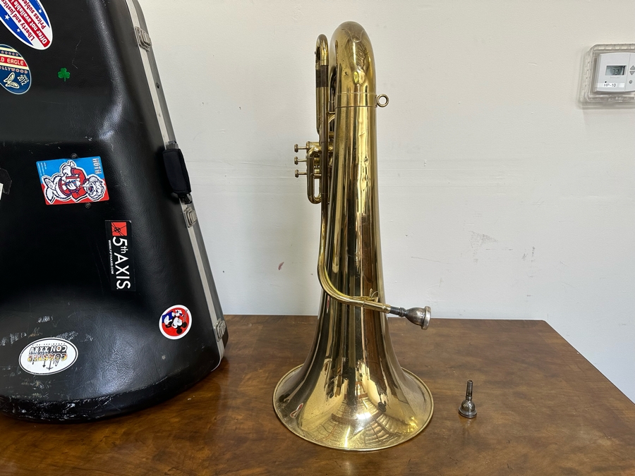 YAMAHA YBB103 Tuba With Hard Shell Case Made In Japan [Photo 9]