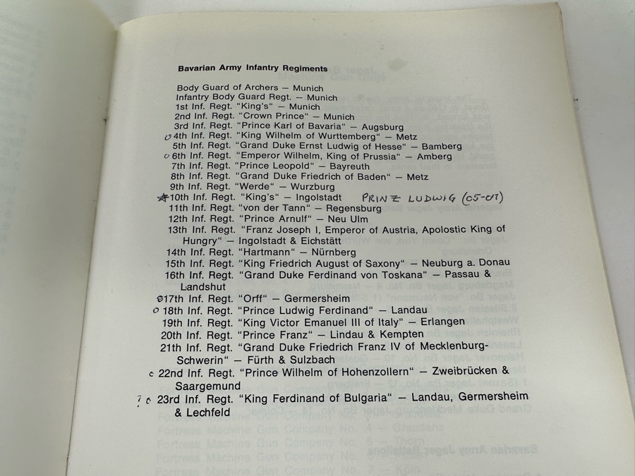 Pair Of Books: Regimental Steins Of The Bavarian And Imperial German Armies First Edition 1971 And Regimental Steins By Major John L. Harrell 1979 [Photo 17]