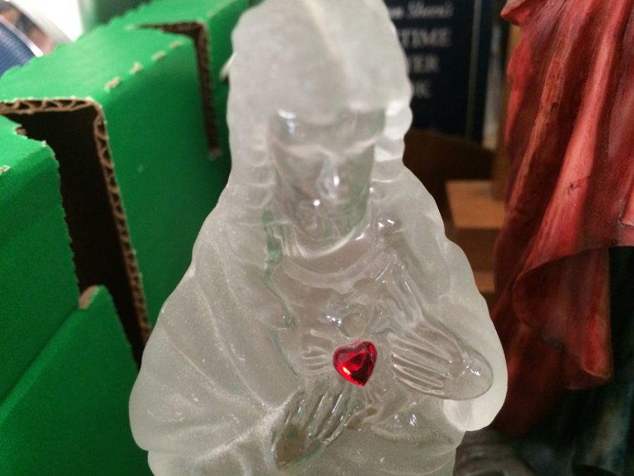 Religious Lot [Photo 2]