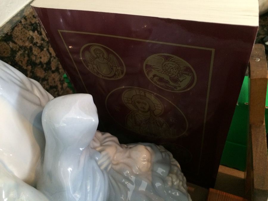 Religious Lot [Photo 13]