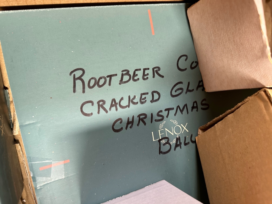 Box Of Christmas Ornaments 24 X 24 X 18 [Photo 3]