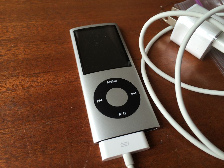 iPod 8GB [Photo 2]