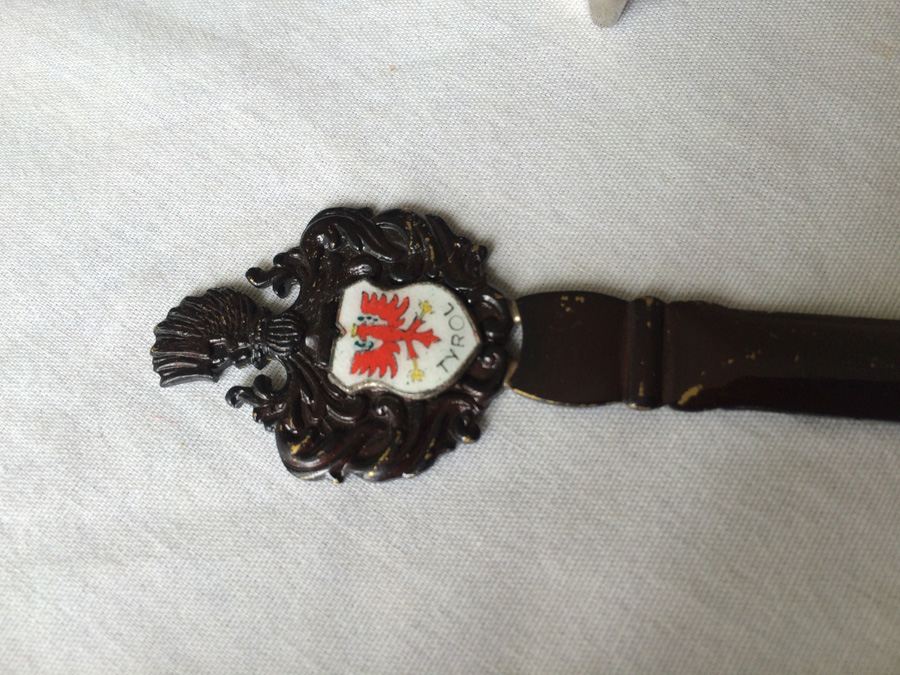 Various Letter Openers [Photo 8]