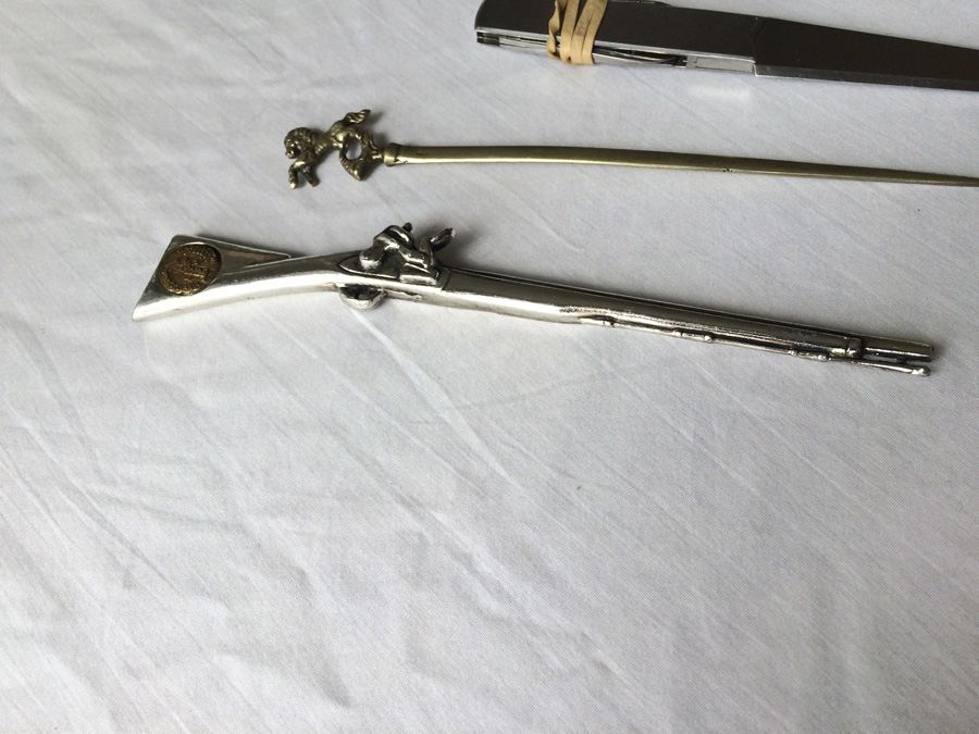 Various Letter Openers [Photo 2]