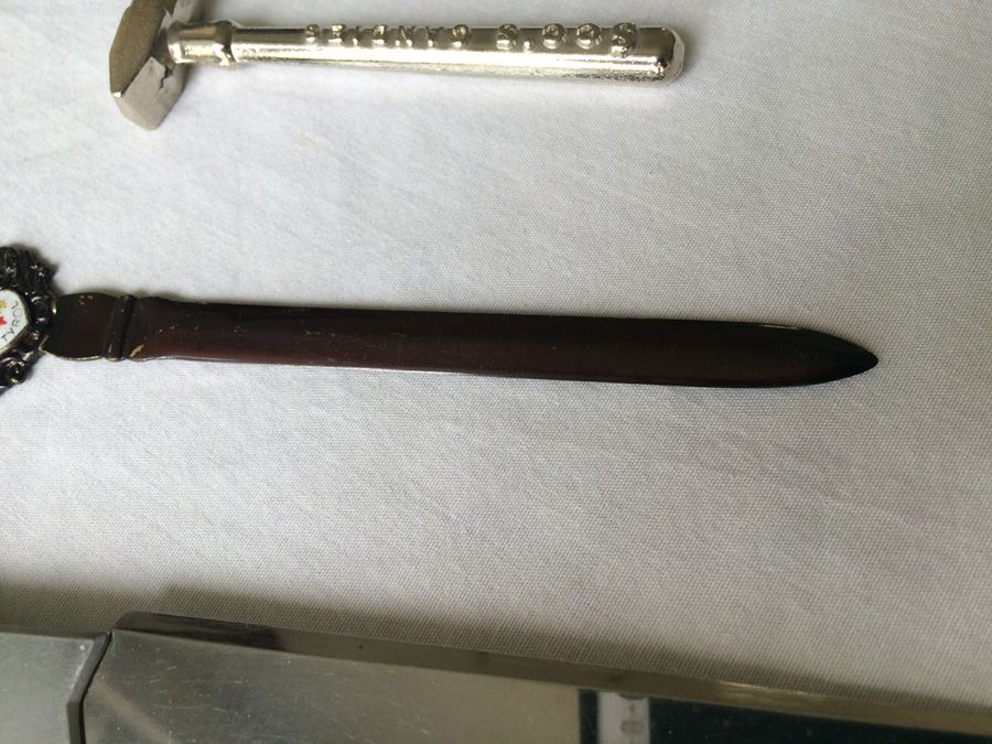 Various Letter Openers [Photo 9]
