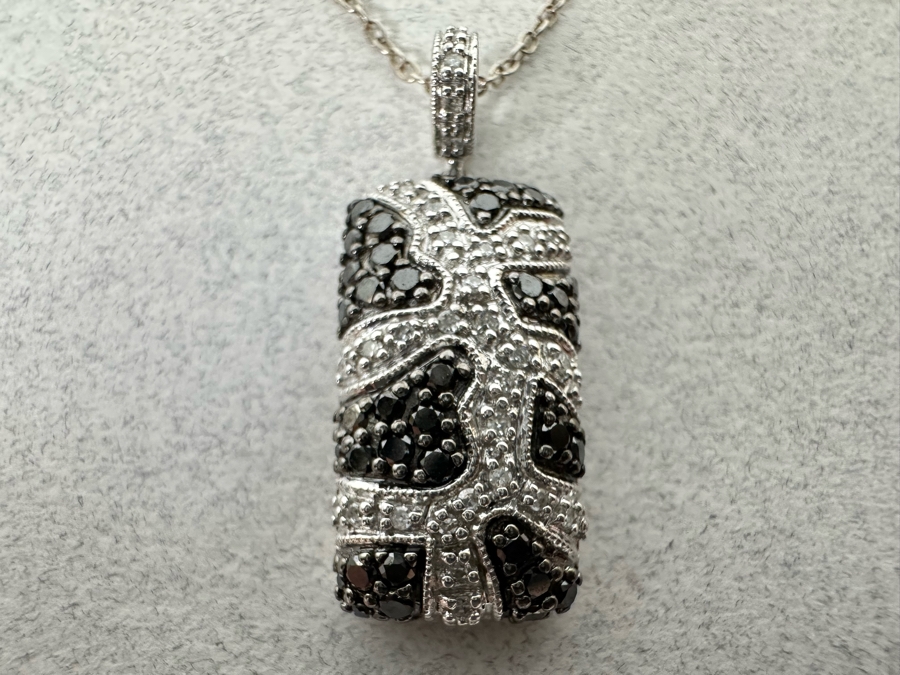 14K Gold Black And White Diamond Pendant Signed (4.5g Pendant Gold Weight) With 18' Sterling Silver Necklace [Photo 5]