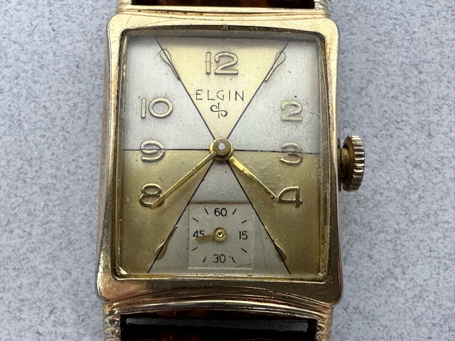 Vintage Elgin Wrist Watch With Rare Multi-Color Dial And Leather Band 674 Movement 17 Jewels Runs [Photo 4]