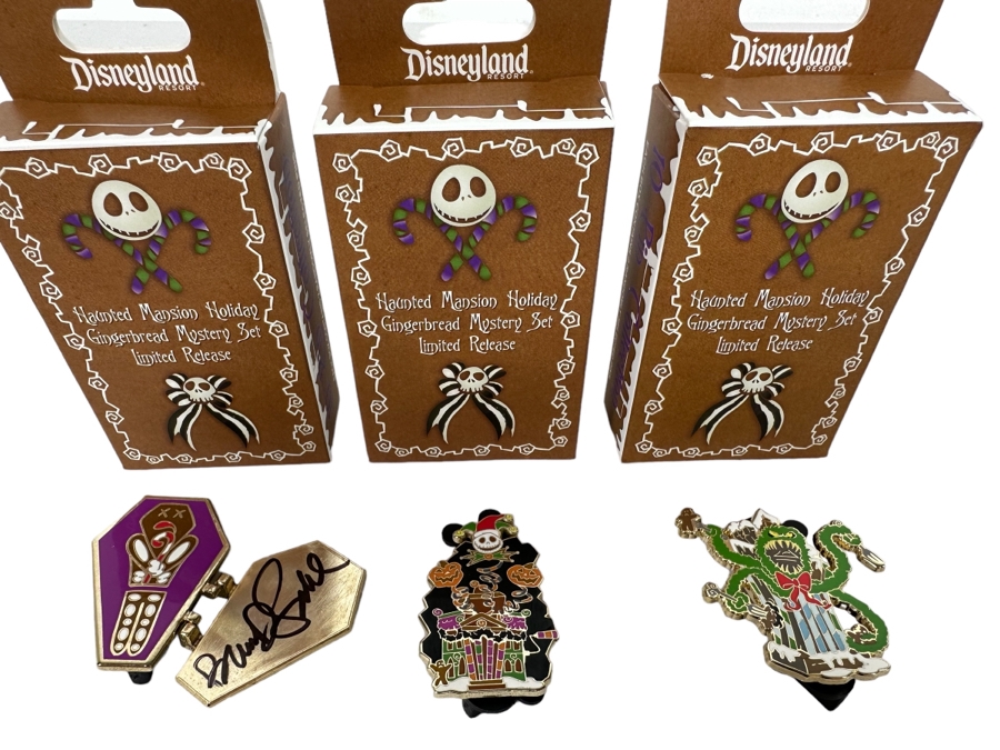 SIGNED Vintage Disneyland Haunted Mansion Holiday Gingerbread Mystery Set Limited Release Trading Pins With Original Boxes [Photo 1]