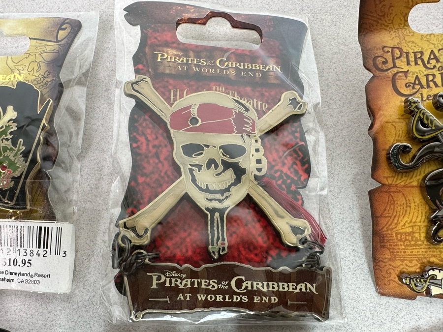 Collection Of Vintage Disneyland Trading Pins New On Cards Pirates Of The Caribbean - Four Limited Edition Pins [Photo 8]