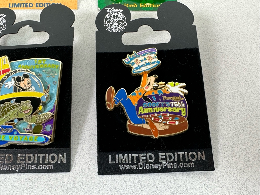 Collection Of Vintage Disneyland Limited Edition Trading Pins New On Cards [Photo 7]