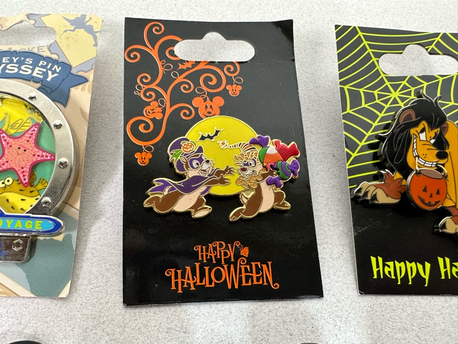 Collection Of Vintage Disneyland Trading Pins New On Cards [Photo 12]