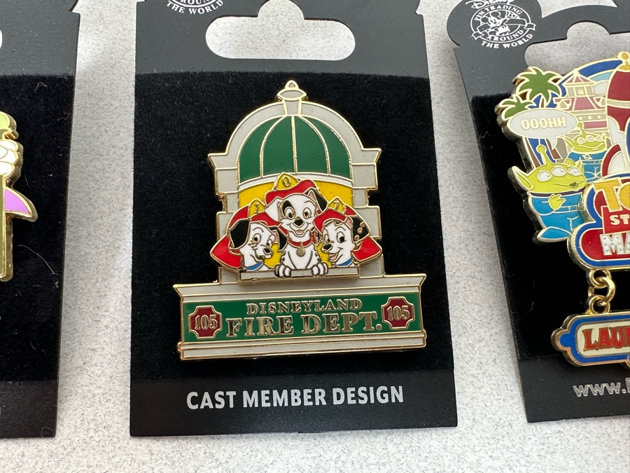 Collection Of Vintage Disneyland Trading Pins New On Cards [Photo 5]