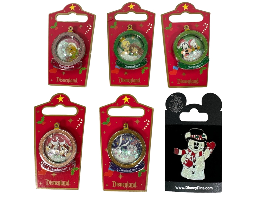 Collection Of Vintage Disneyland Trading Pins New On Cards [Photo 1]