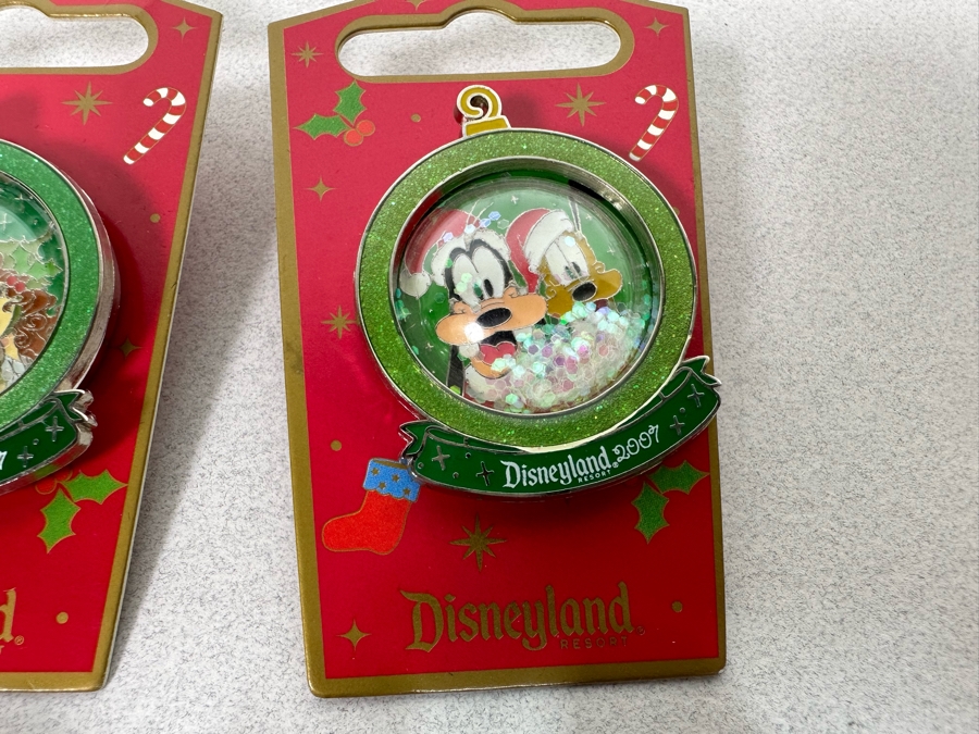 Collection Of Vintage Disneyland Trading Pins New On Cards [Photo 9]