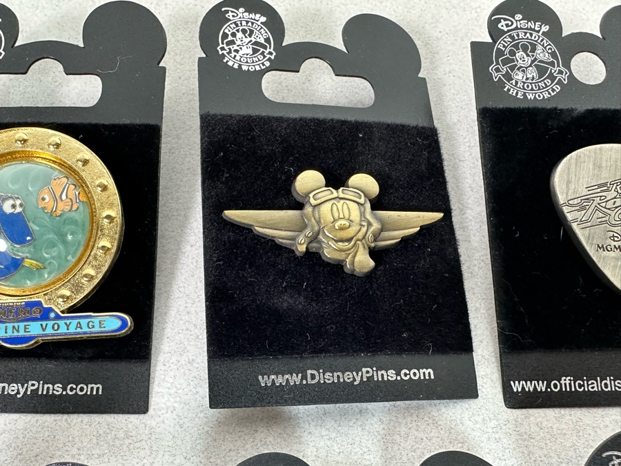 Collection Of Vintage Disneyland Trading Pins New On Cards [Photo 16]