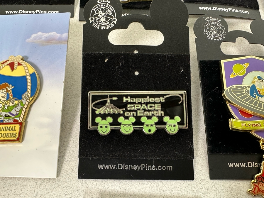 Collection Of Vintage Disneyland Trading Pins New On Cards [Photo 10]