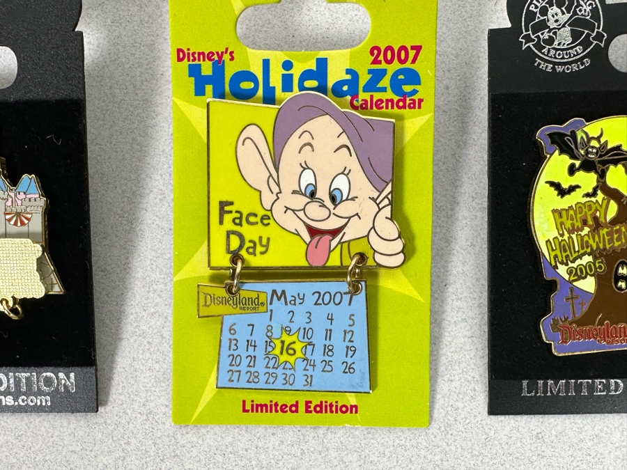 Collection Of Vintage Disneyland Limited Edition Trading Pins New On Cards [Photo 11]