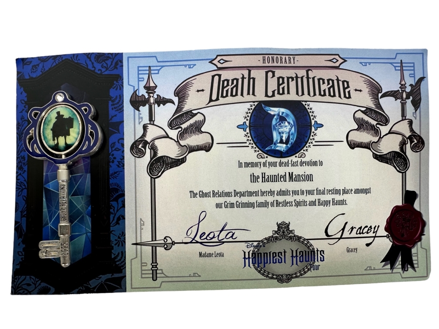 Vintage Disneyland Haunted Mansion Key Trading Pin New On Card