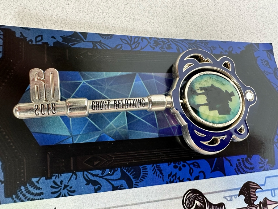 Vintage Disneyland Haunted Mansion Key Trading Pin New On Card [Photo 6]