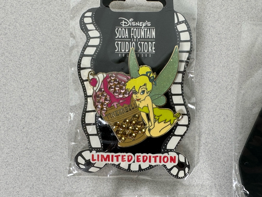 Collection Of Vintage Disneyland Trading Pins New On Cards - Three ...