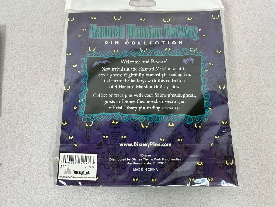 Collection Of Vintage Disneyland The Nightmare Before Christmas Trading Pins New On Cards - Three Limited Edition Pins [Photo 15]