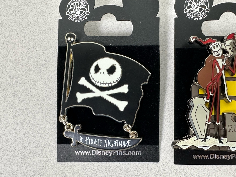Collection Of Vintage Disneyland The Nightmare Before Christmas Trading Pins New On Cards - Three Limited Edition Pins [Photo 14]