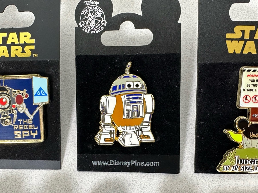 Collection Of Vintage Disneyland Trading Pins New On Cards [Photo 7]