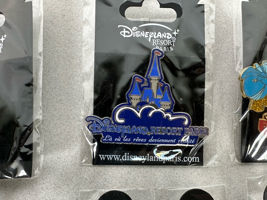 Collection Of Vintage Disneyland Trading Pins New On Cards [Photo 12]