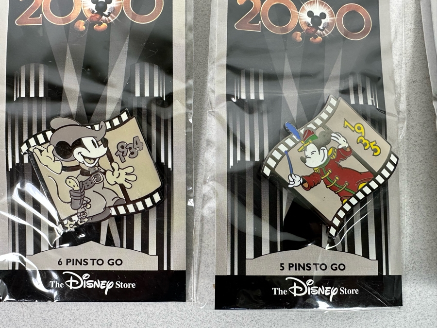 Collection Of Vintage Disneyland Trading Pins New On Cards Year 2000 Millennium Countdown [Photo 15]