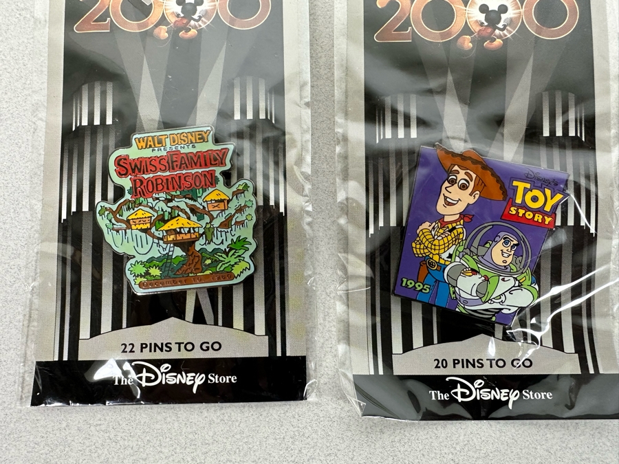 Collection Of Vintage Disneyland Trading Pins New On Cards Year 2000 Millennium Countdown [Photo 13]