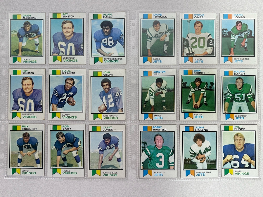 Vintage 1973 Topps Football Card Collection In Plastic Sleeves 279 Cards Total Ready For Grading - See Photos [Photo 18]