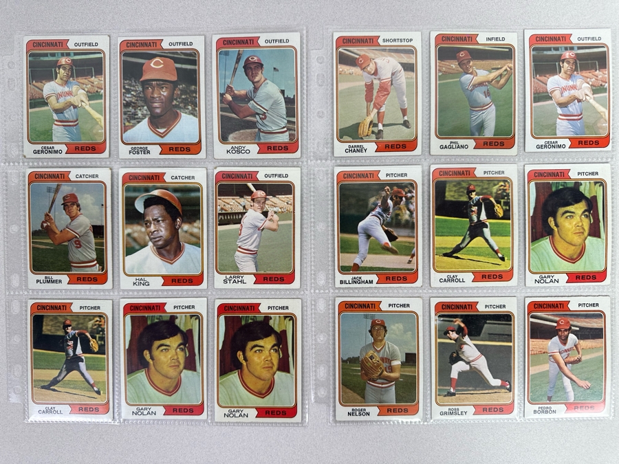 Vintage 1974 Topps Baseball Card Collection In Plastic Sleeves 549 Cards Total Ready For Grading - See Photos [Photo 7]