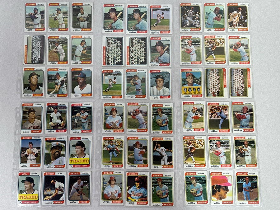 Vintage 1974 Topps Baseball Card Collection In Plastic Sleeves 549 Cards Total Ready For Grading - See Photos [Photo 21]