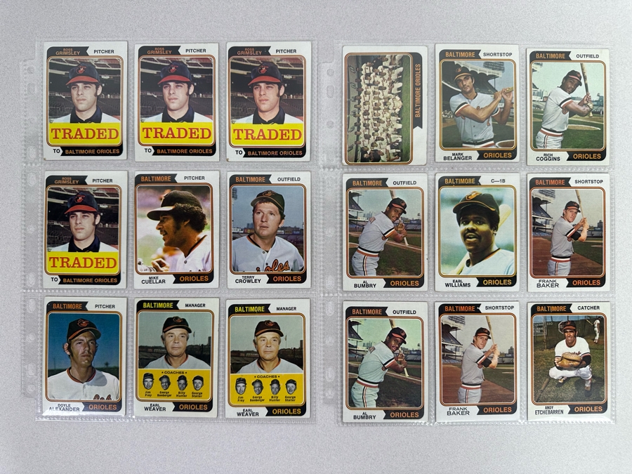 Vintage 1974 Topps Baseball Card Collection In Plastic Sleeves 549 Cards Total Ready For Grading - See Photos [Photo 13]