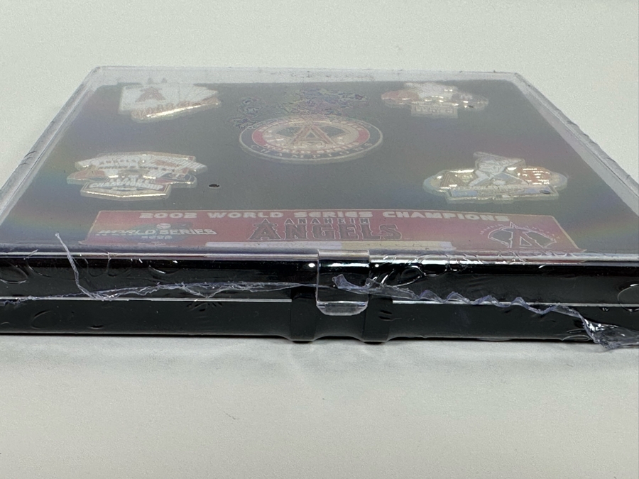 Sealed Limited Edition 2002 World Series Champions Anaheim Angels Pins 6 X 6 [Photo 11]