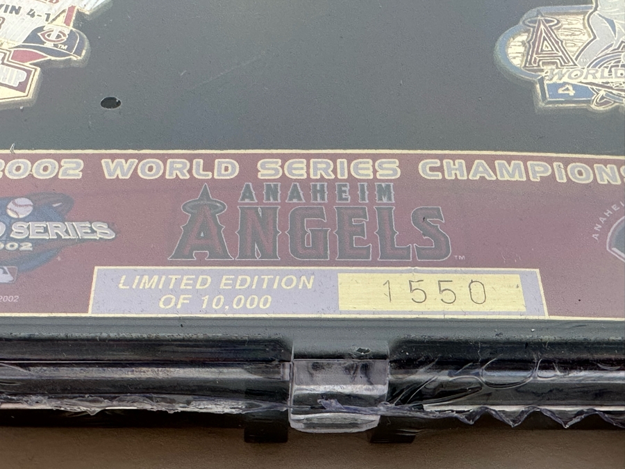 Sealed Limited Edition 2002 World Series Champions Anaheim Angels Pins 6 X 6 [Photo 6]
