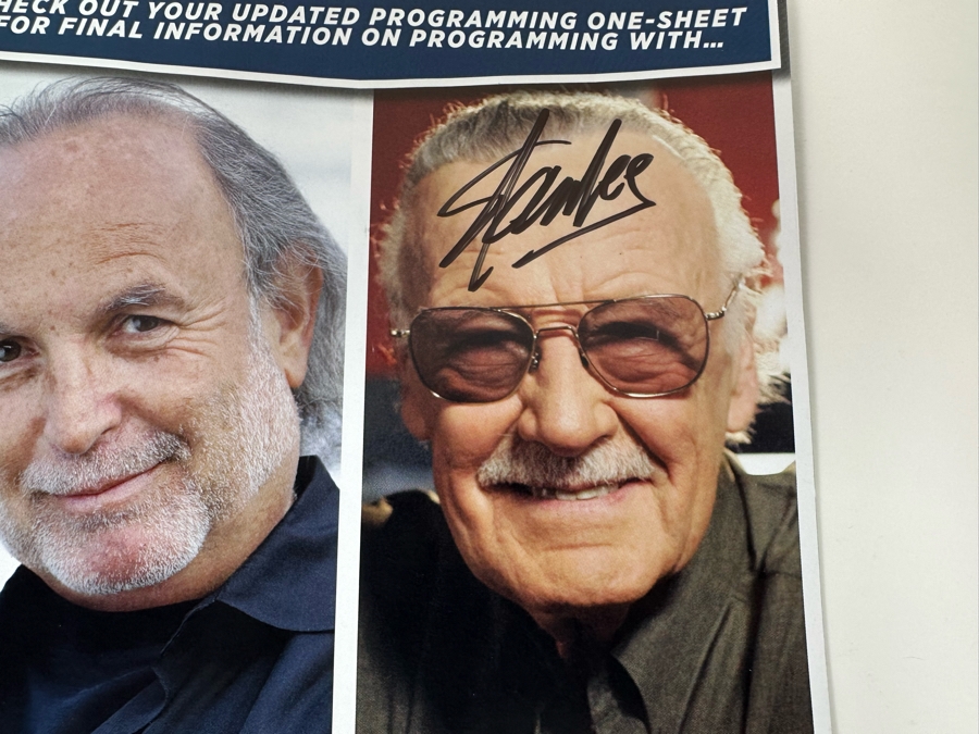 SIGNED Stan Lee Anaheim Comic Con Program [Photo 8]