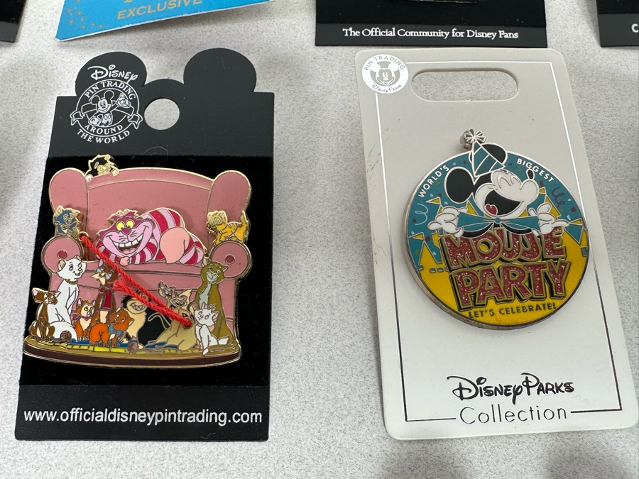 Collection Of Vintage Disneyland Trading Pins New On Cards [Photo 10]