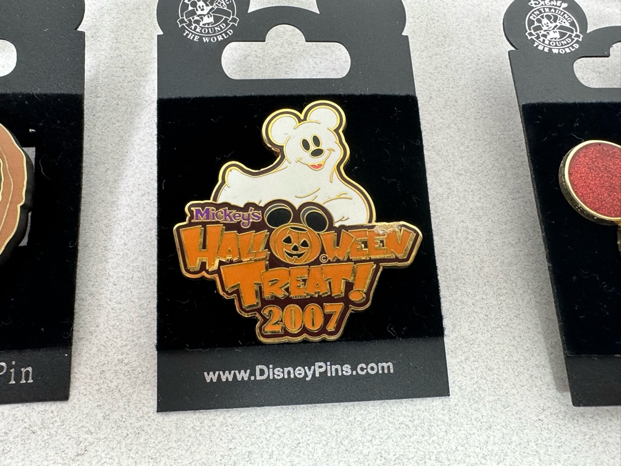 Collection Of Vintage Disneyland Trading Pins New On Cards [Photo 7]