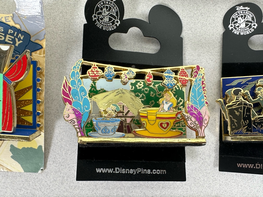 Collection Of Vintage Disneyland Trading Pins New On Cards [Photo 9]