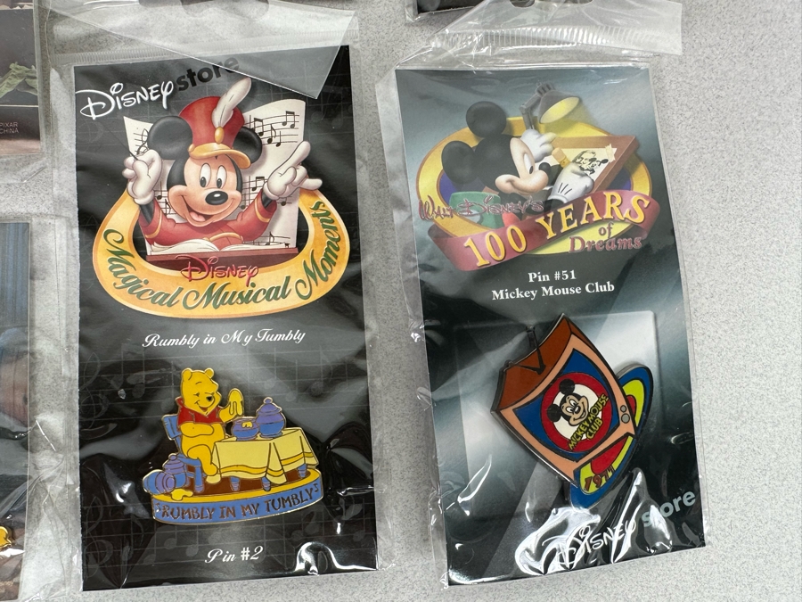 Collection Of Vintage Disneyland Trading Pins New On Cards [Photo 18]