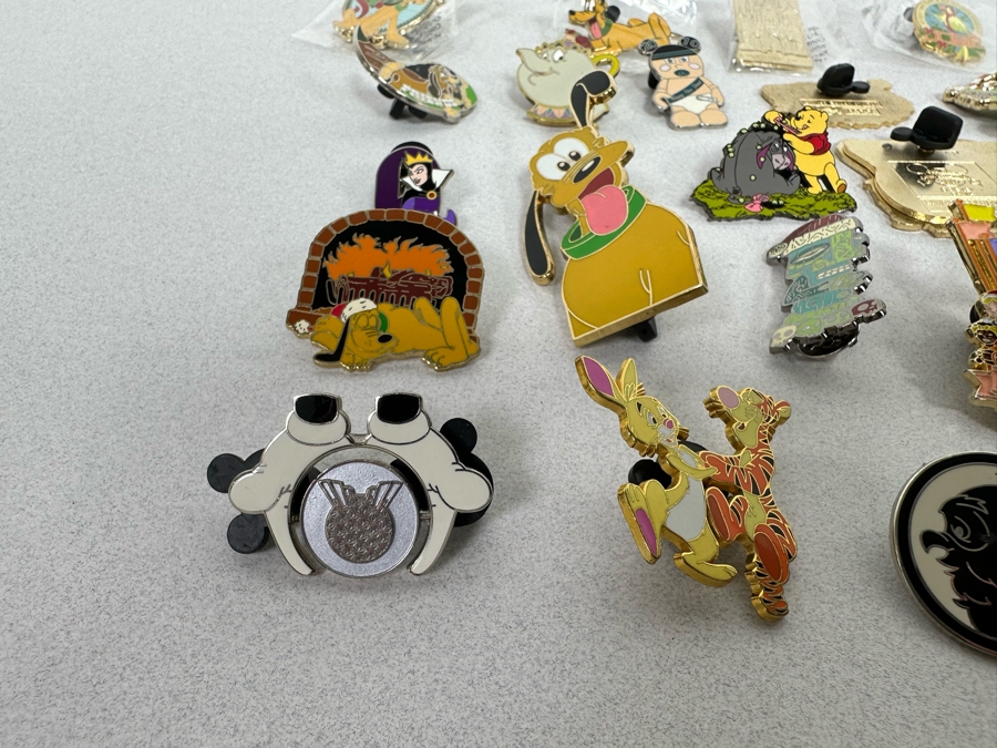 Collection Of Vintage Disneyland Trading Pins - See Photos [Photo 47]