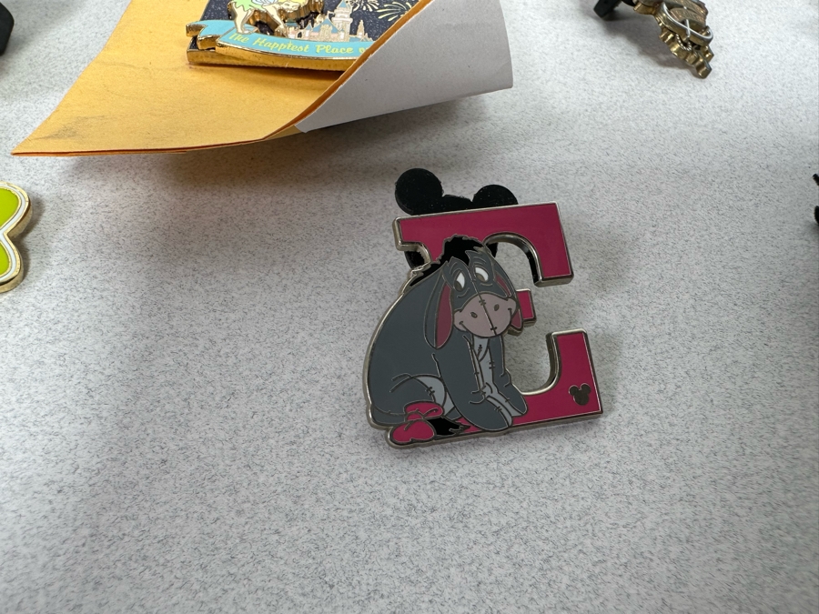 Collection Of Vintage Disneyland Trading Pins - See Photos [Photo 43]