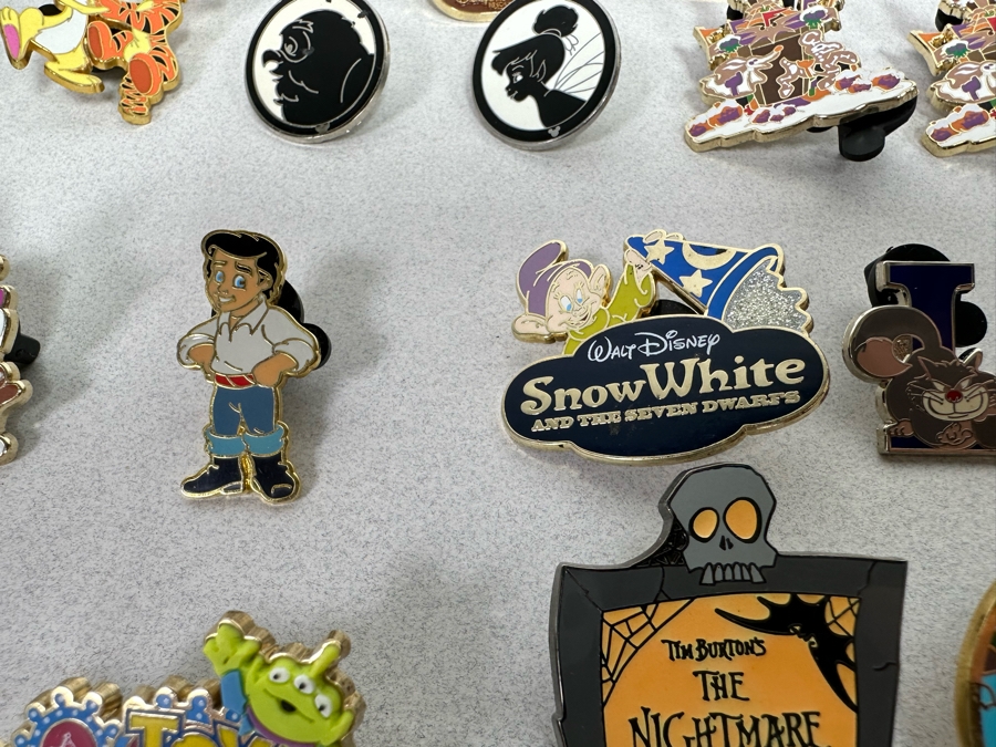Collection Of Vintage Disneyland Trading Pins - See Photos [Photo 49]