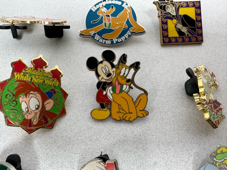Collection Of Vintage Disneyland Trading Pins - See Photos [Photo 21]