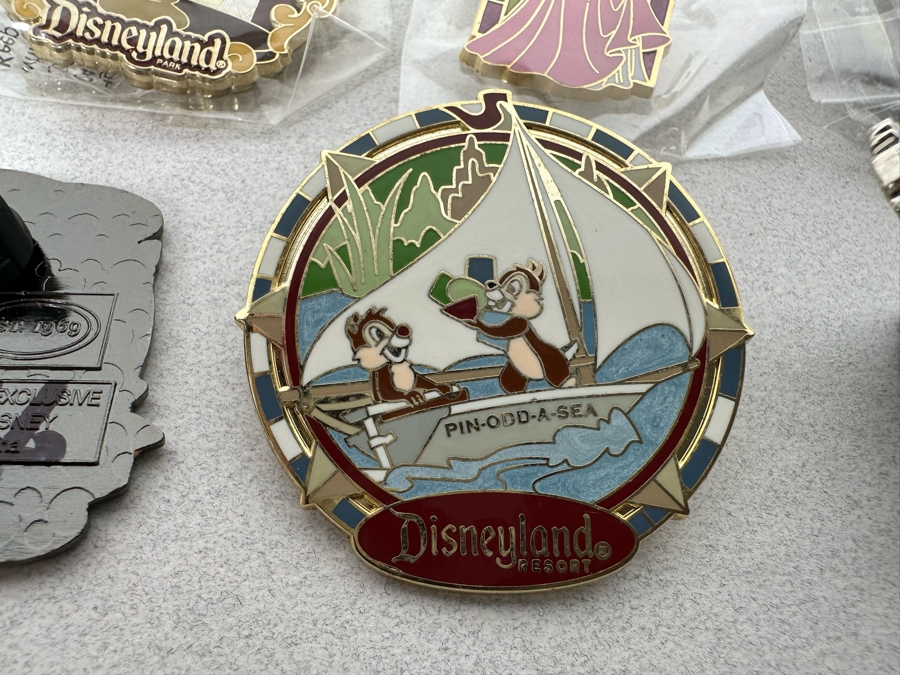 Collection Of Vintage Disneyland Trading Pins - See Photos [Photo 9]