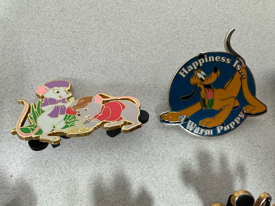 Collection Of Vintage Disneyland Trading Pins - See Photos [Photo 18]