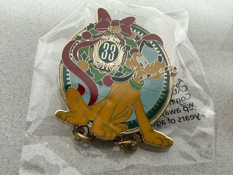 Collection Of Vintage Disneyland Trading Pins - See Photos [Photo 13]
