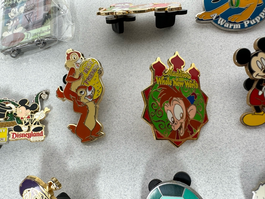 Collection Of Vintage Disneyland Trading Pins - See Photos [Photo 20]