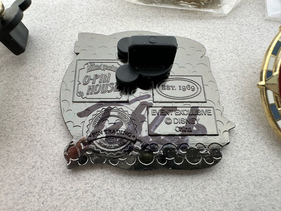 Collection Of Vintage Disneyland Trading Pins - See Photos [Photo 8]